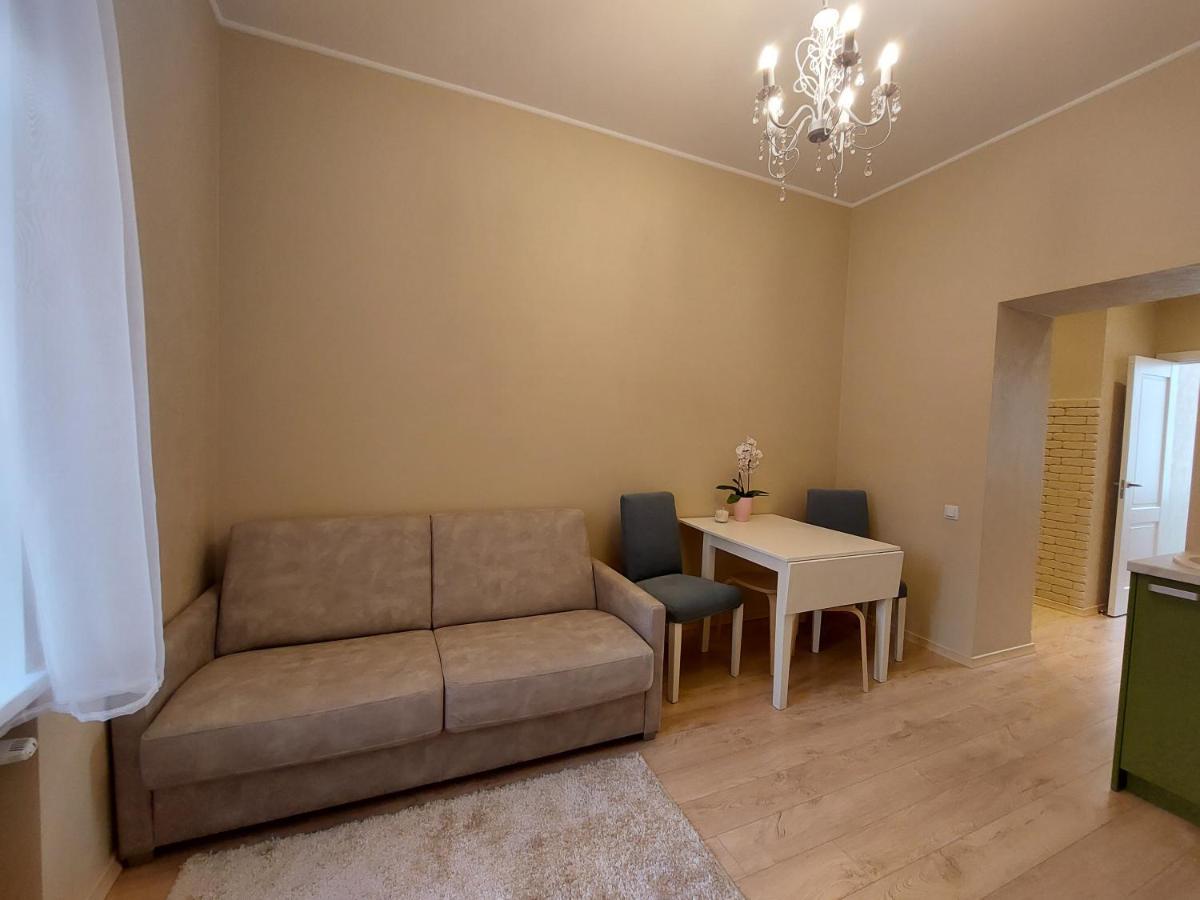 Cosy One Seperate Bedroom Apartment In City Center, Perfect For Family Trip. Riga Exterior photo
