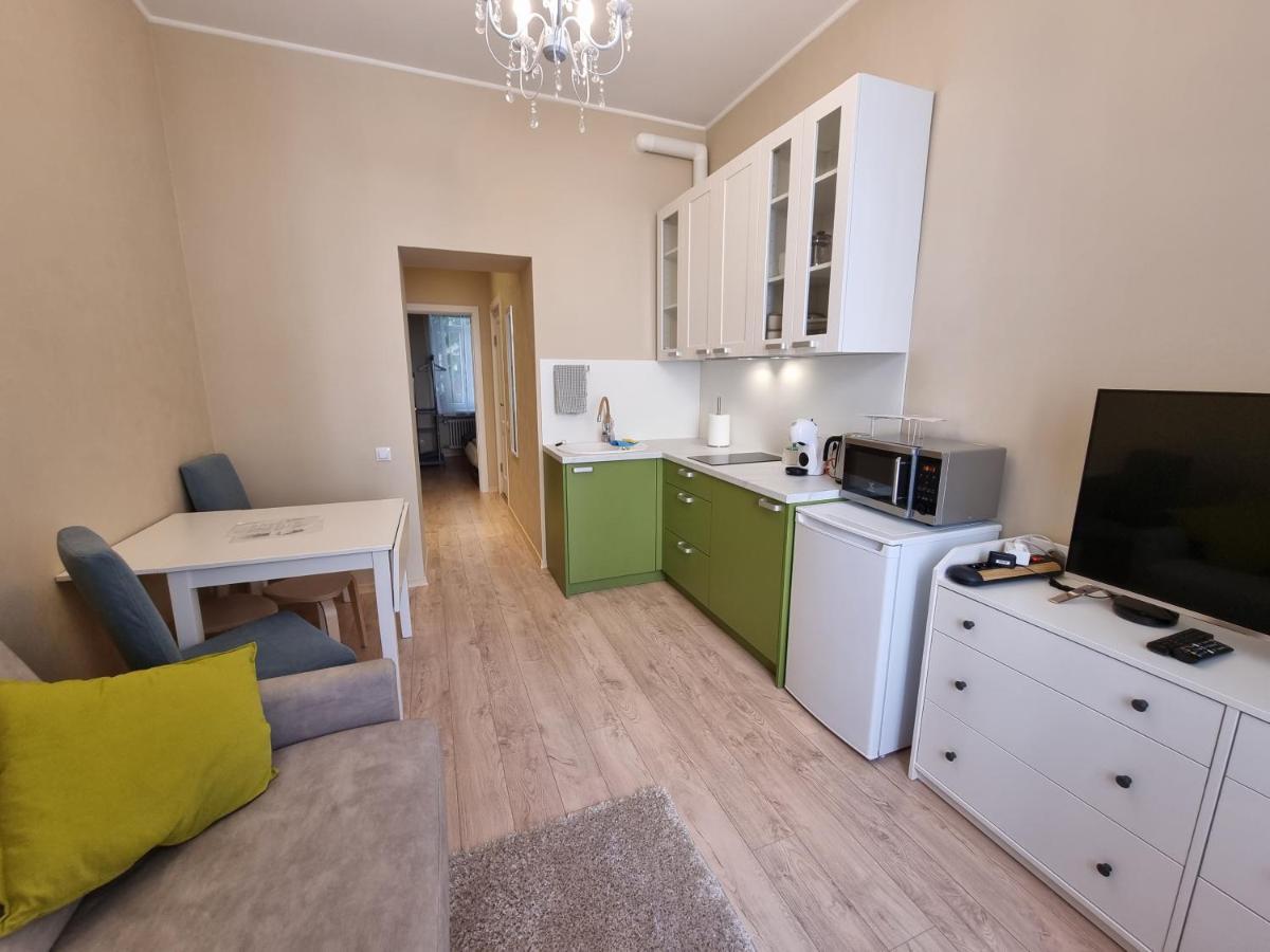 Cosy One Seperate Bedroom Apartment In City Center, Perfect For Family Trip. Riga Exterior photo